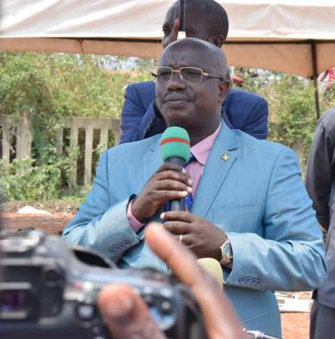 Le 2ème Vice-président du Sénat participe aux cérémonies de clôture des activités de la CVR en Mairie de Bujumbura