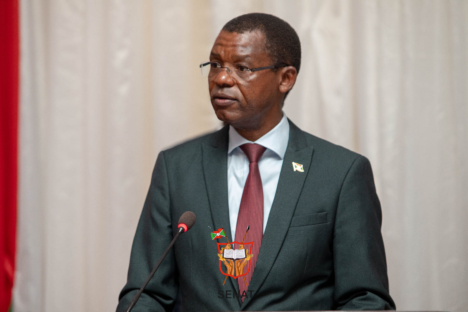 Discours prononcé par le Président du Sénat, Très Honorable Emmanuel SINZOHAGERA, à l’occasion de l’ouverture de la Session Parlementaire ordinaire du mois de Décembre 2023