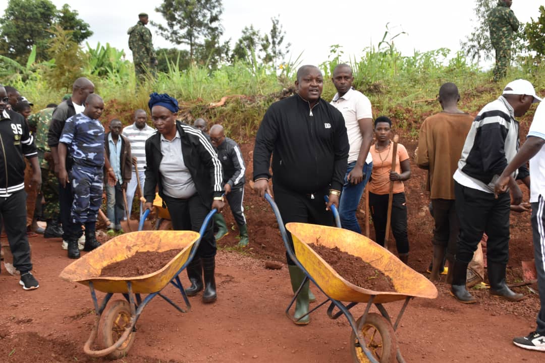 Honorable Dénise Ndadaye conseille la population de Kirundo de s’atteler aux activités agropastorales