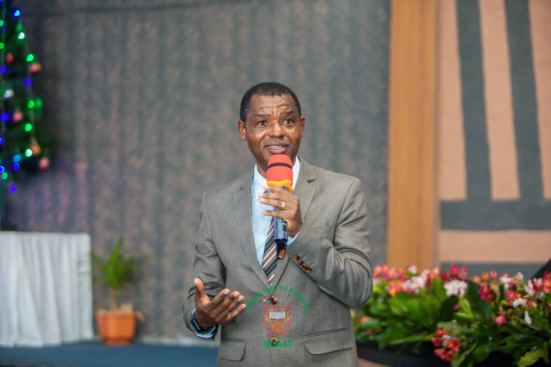 Le Président du Sénat encourage les chrétiens de l’ EPE Kibenga à faire des choix qui honorent Dieu