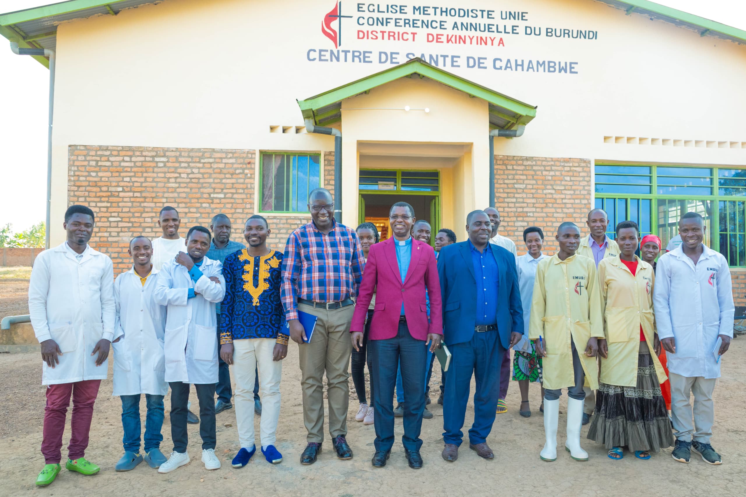 Le Président du Sénat visite le Centre de Santé Gahambwe