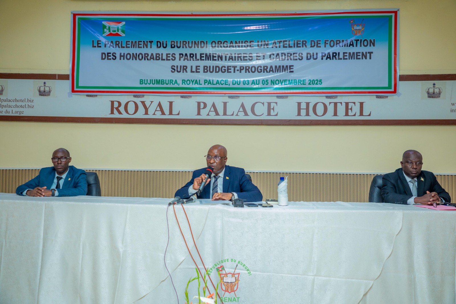 Les sénateurs participent à un atelier de formation sur le budget-programme
